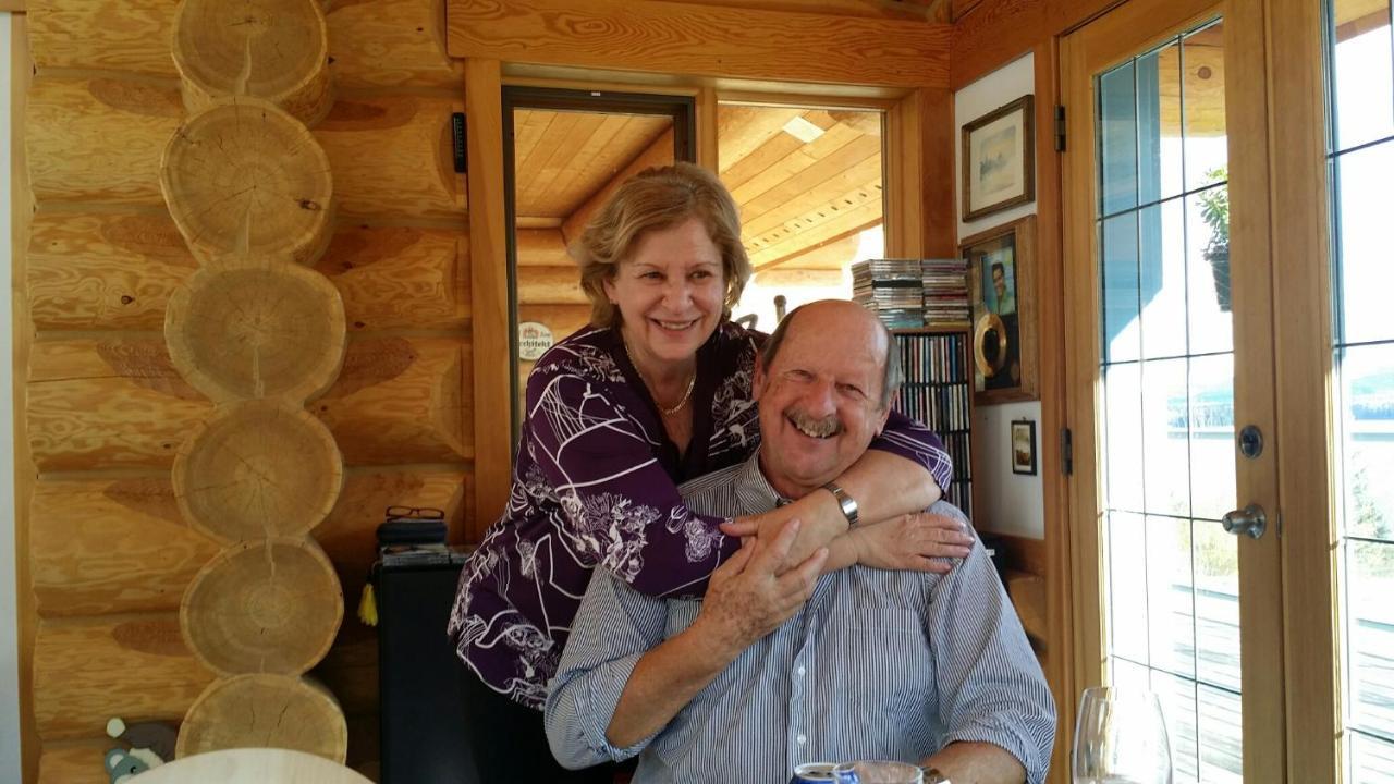 Little Black Bear Lodge/B&B Bridge Lake Extérieur photo